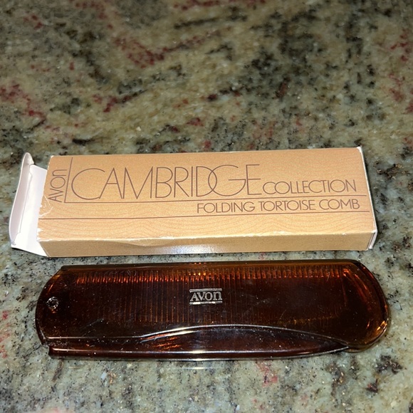 Vintage Avon Cambridge Collection Folding Tortoise Comb IOB - Picture 1 of 9